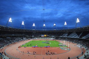 开云综合服务-阿莱克西蝶泳冲刺力强势晋级，阿莱克西亚唱歌